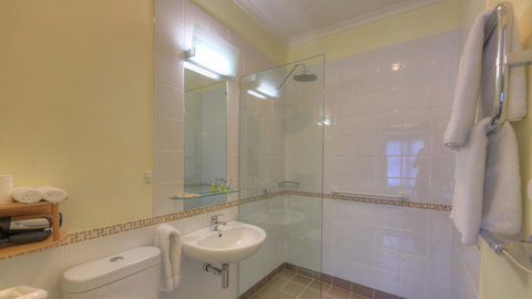 Ashdowns Of Dover - Goulburn Accommodation 12