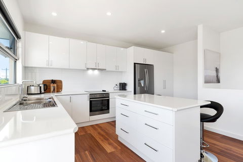 Rosewater Townhouses Dromana - Goulburn Accommodation 24