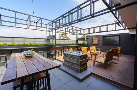Mornington Hotel - Goulburn Accommodation 6