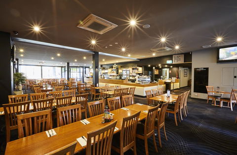 Mornington Hotel - Goulburn Accommodation 9