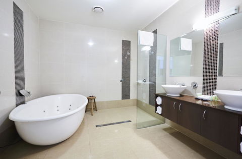 Mornington Hotel - Goulburn Accommodation 1