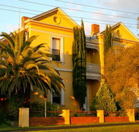 Campbell st Lodge - Goulburn Accommodation