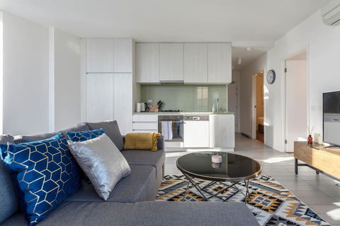 2Bedroom Apartment With Views In Docklands Next To CBD & Marvel Stadium - Goulburn Accommodation 8