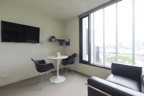 Mono Apartments On Franklin Street - Goulburn Accommodation 6