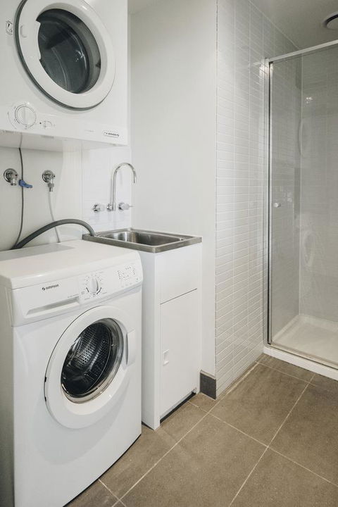 Mono Apartments On Franklin Street - Goulburn Accommodation 20