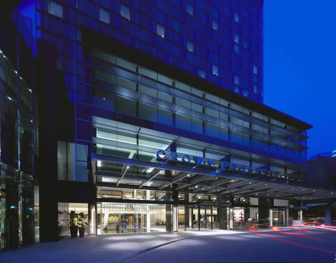 Crown Promenade Melbourne - Goulburn Accommodation 10