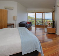 Chris's Beacon Point Restaurant  Villas - Goulburn Accommodation