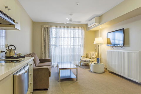 Deep Blue Hotel & Hot Springs - Goulburn Accommodation 42