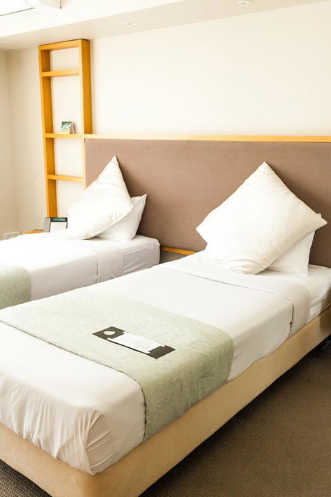 Deep Blue Hotel & Hot Springs - Goulburn Accommodation 17