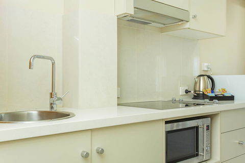 Deep Blue Hotel & Hot Springs - Goulburn Accommodation 35