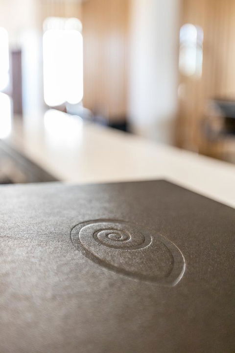 Deep Blue Hotel & Hot Springs - Goulburn Accommodation 3