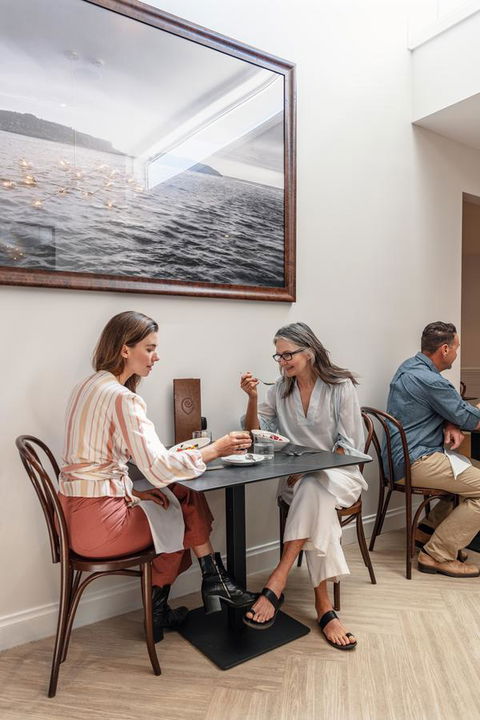 Deep Blue Hotel & Hot Springs - Goulburn Accommodation 6