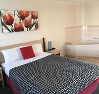 Beachcomber Motel  Apartments - Goulburn Accommodation