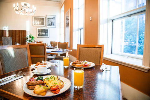 The Savoy Hotel On Little Collins Melbourne - Goulburn Accommodation 29