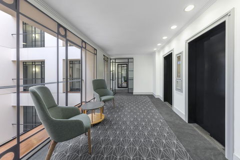 The Savoy Hotel On Little Collins Melbourne - Goulburn Accommodation 10