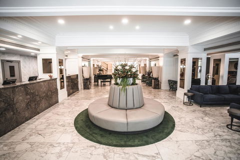 The Savoy Hotel On Little Collins Melbourne - Goulburn Accommodation 1