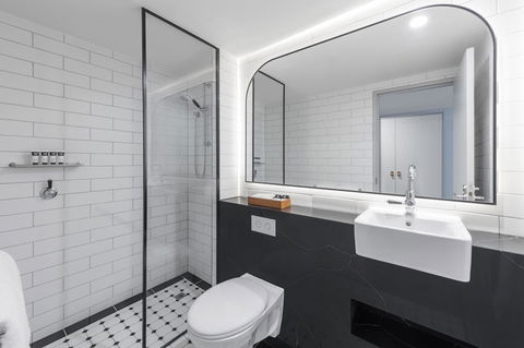 The Savoy Hotel On Little Collins Melbourne - Goulburn Accommodation 14