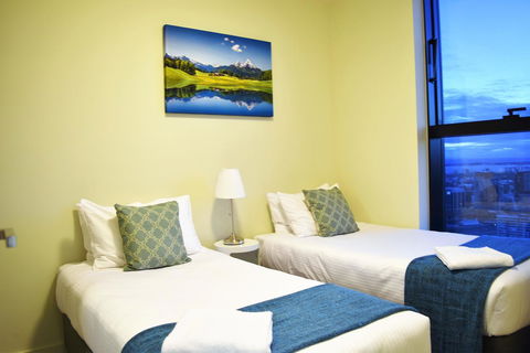 Melbourne SkyHigh Apartments - Goulburn Accommodation 25