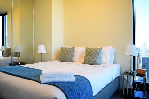 Melbourne SkyHigh Apartments - Goulburn Accommodation 24