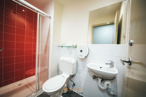 Nomads Melbourne Backpackers - Goulburn Accommodation 17