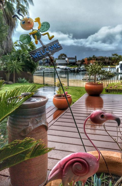 Waterfront Retreat - Goulburn Accommodation 5