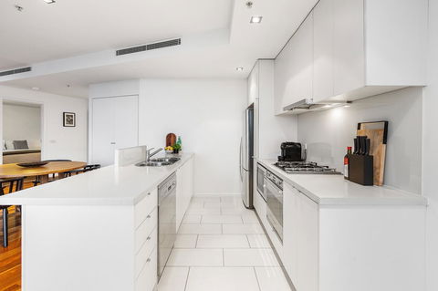 Melbourne Holiday Apartments Flinders Wharf - Goulburn Accommodation 12