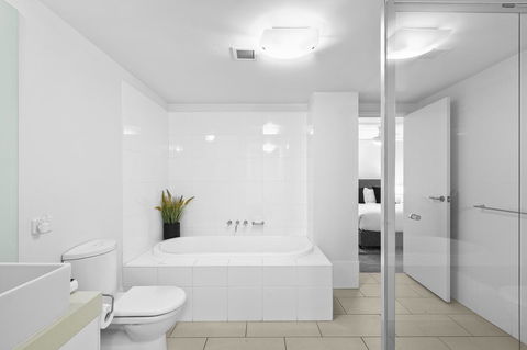 Melbourne Holiday Apartments Flinders Wharf - Goulburn Accommodation 33