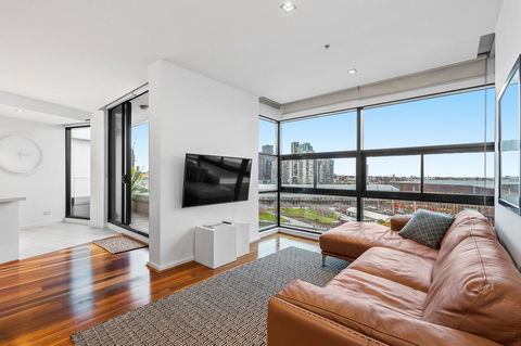 Melbourne Holiday Apartments Flinders Wharf - Goulburn Accommodation 6