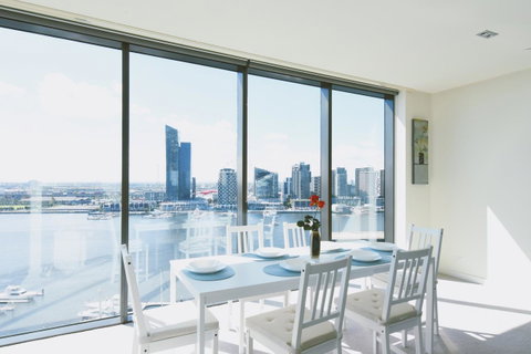 Waterside S Collection - Goulburn Accommodation 15