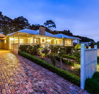 Lovely 5BR full house in Glen Waverley walk to train bus  shops - Goulburn Accommodation