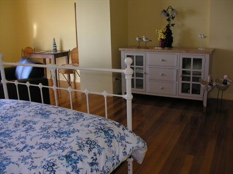 Clifftop Apartments Portland Vic - Goulburn Accommodation 9