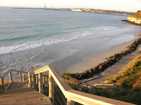 Clifftop Apartments Portland Vic - Goulburn Accommodation 6