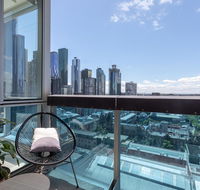 La Maison - Great View Free Parking Pool Gym Perfectly located 2BR apartment - Goulburn Accommodation