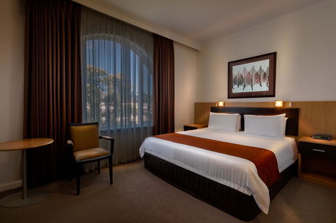 BEST WESTERN PLUS Travel Inn - Goulburn Accommodation 24