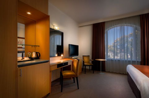 BEST WESTERN PLUS Travel Inn - Goulburn Accommodation 23