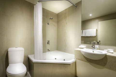 BEST WESTERN PLUS Travel Inn - Goulburn Accommodation 44