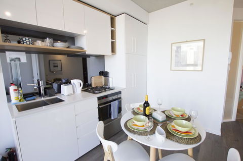 Carlson View Serviced Apartments - Goulburn Accommodation 7