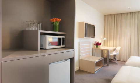 Travelodge Hotel Melbourne Docklands - Goulburn Accommodation 13