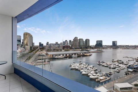 Docklands Private Collection - NEWQUAY - Goulburn Accommodation 2