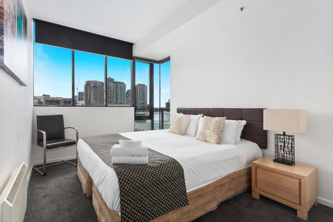 Docklands Private Collection - NEWQUAY - Goulburn Accommodation 7