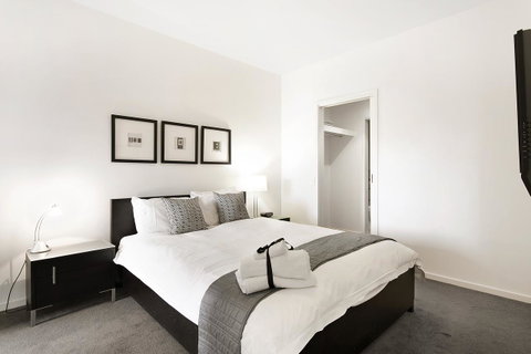 Docklands Private Collection - NEWQUAY - Goulburn Accommodation 41