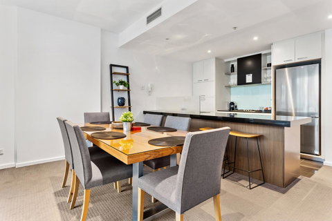 Docklands Private Collection - NEWQUAY - Goulburn Accommodation 10