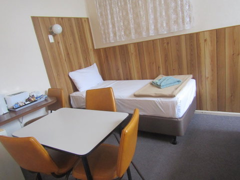 Twin City Motor Inn - Goulburn Accommodation 23