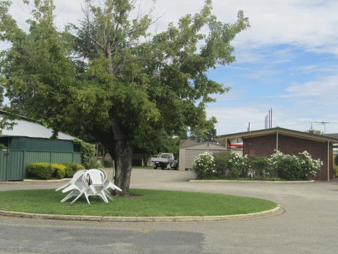 Twin City Motor Inn - Goulburn Accommodation 8