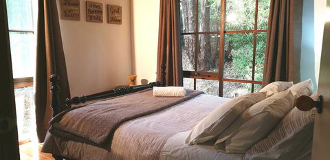 Day Dream Cottage - Goulburn Accommodation 5