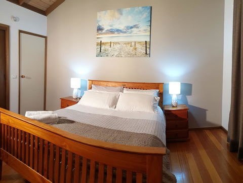 Day Dream Cottage - Goulburn Accommodation 6
