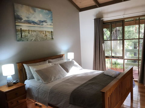 Day Dream Cottage - Goulburn Accommodation 19