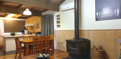 Day Dream Cottage - Goulburn Accommodation 2