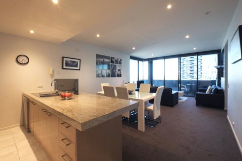 ACD Apartments - Goulburn Accommodation 23