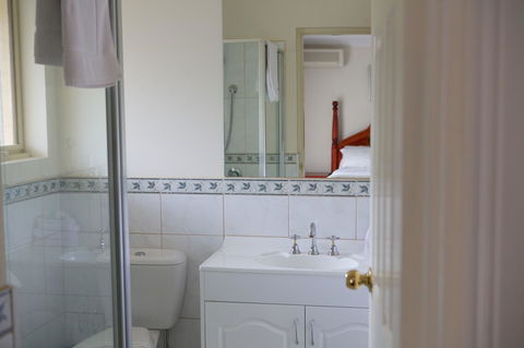 Sanctuary House Resort Motel - Goulburn Accommodation 11